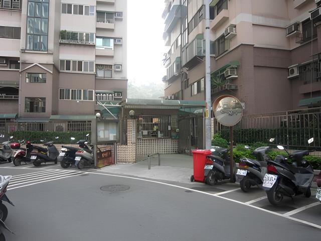 新北大樓法拍-3