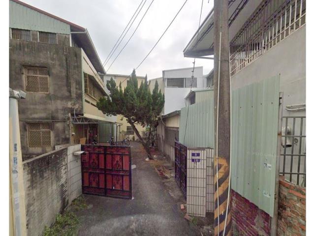 台中大里法拍透天-1