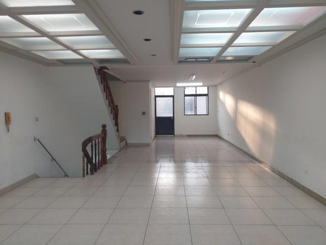 宜蘭市蛋黃區透店