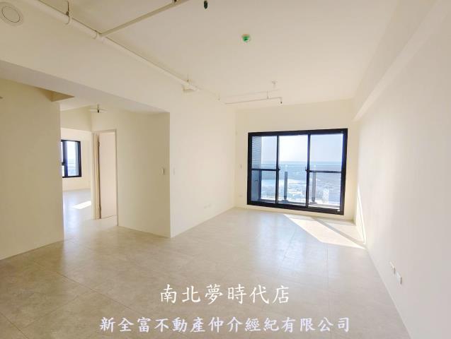 愛琴海雙面海景三房平車電寓