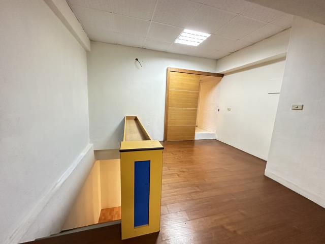 高雄拍賣大樓-3