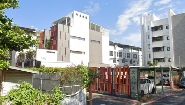 屏東市法拍屏東市透天法拍屏東車庫別墅文怡法拍