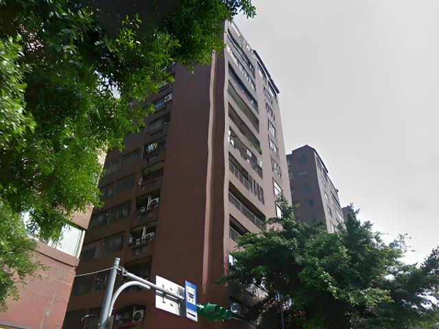 大安區頂好市場商圈法拍屋大樓四房三面採光