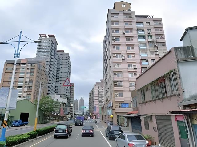 新北八里法拍大樓-1