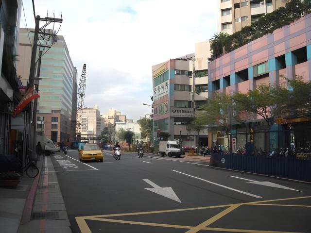 台北南港大樓法拍-2