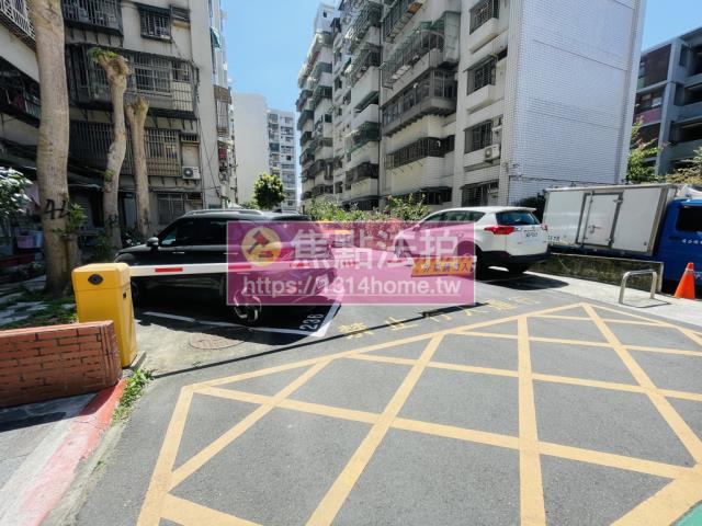 台北萬華法拍大樓-11