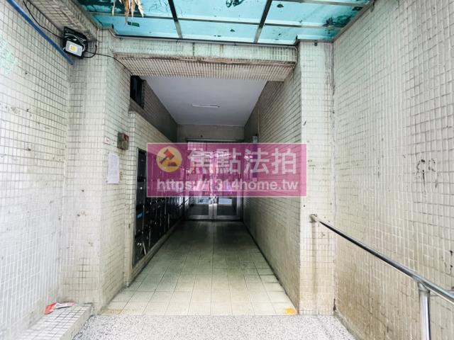 台北萬華法拍大樓-7