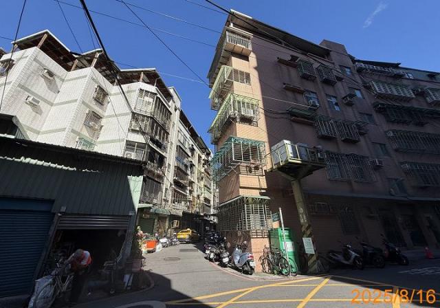 蘆洲公寓法拍-4