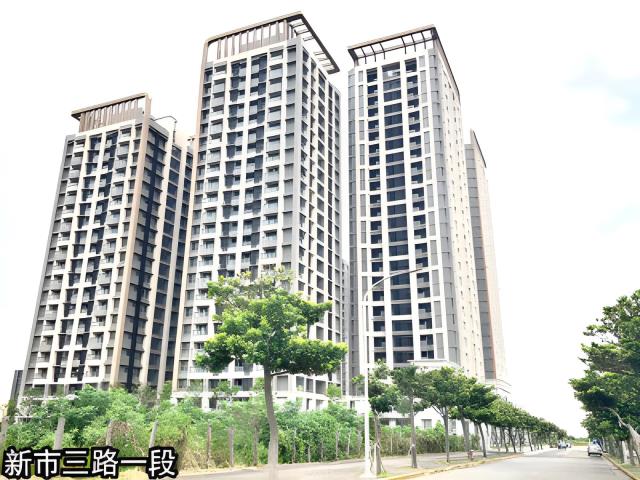 淡水拍賣大樓-1