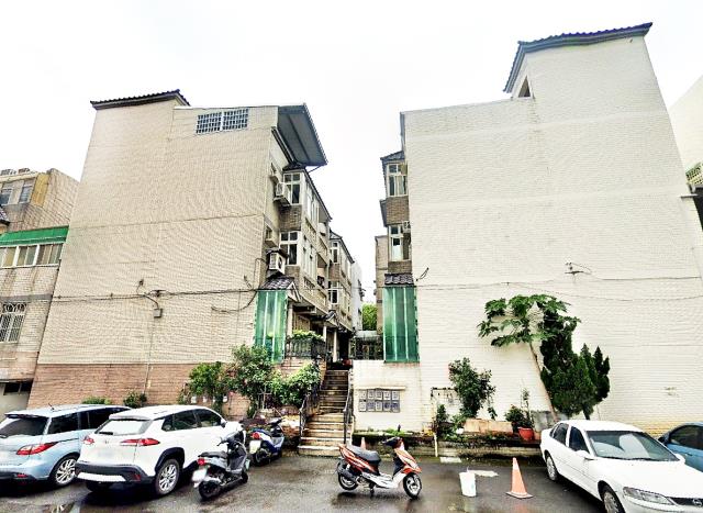 竹東鎮沿河街透天