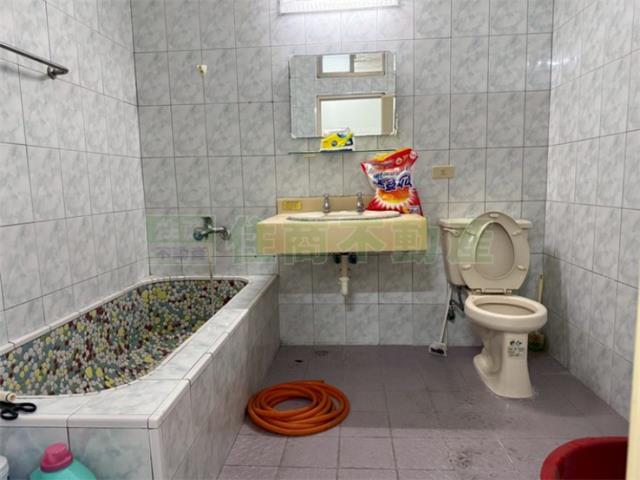 高雄前鎮透天-10