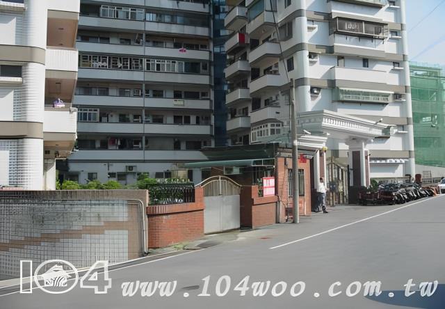 安樂區大樓法拍-1