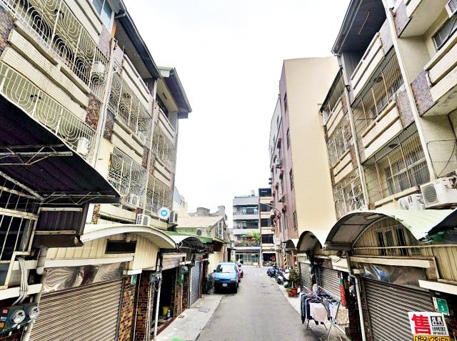 南區拍賣透天-3