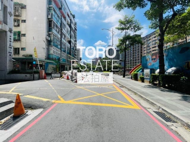 新北新莊大樓法拍-6