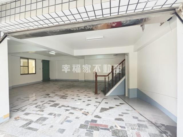 永康總圖書香三角窗透天墅