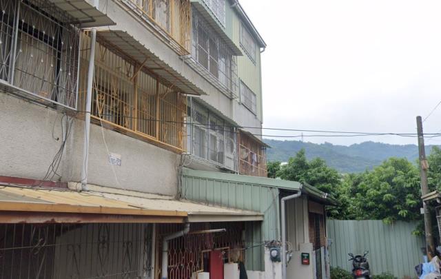 太平區法拍屋光興路透天優室法拍林小陽