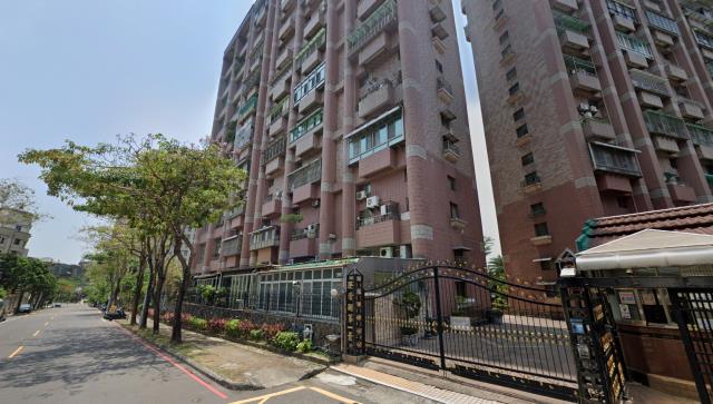 高雄法拍鳥松法拍文怡法拍