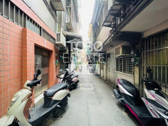 三重公寓法拍-6