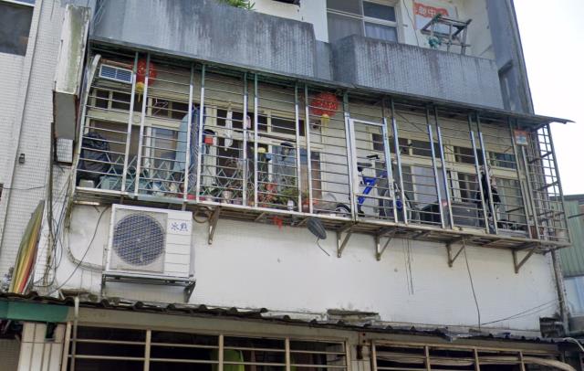 七堵區法拍屋長安街二樓優室法拍林小陽