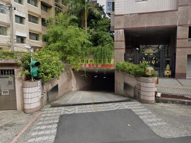 新北大樓法拍-4