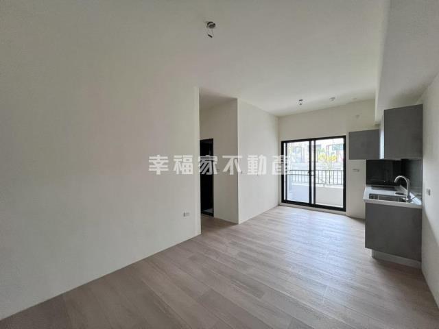 樂樂南科歐式大露台三房平車