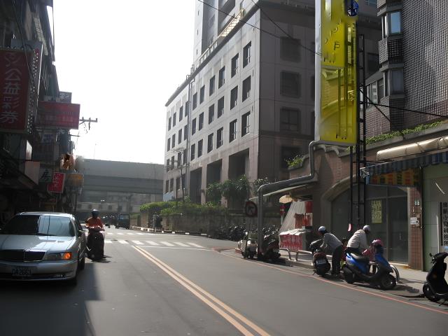 中和拍賣大樓-8