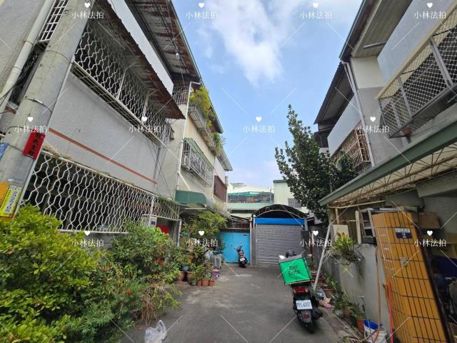 潭子法拍透天-1