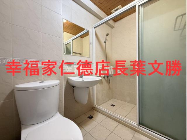 台南東區透天-11