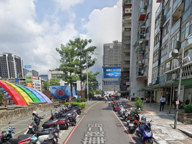 新北新莊法拍大樓-7