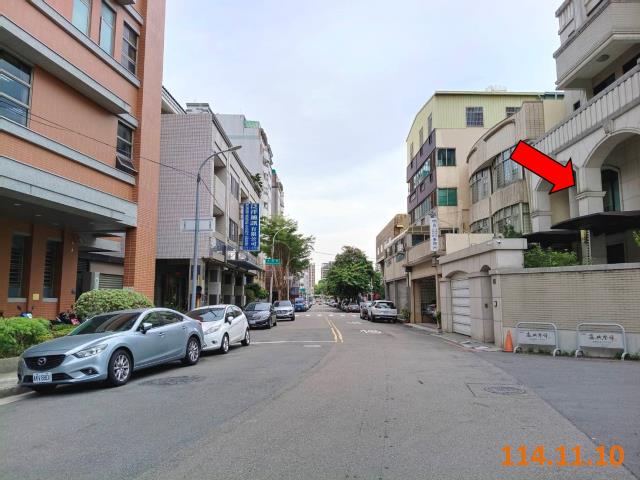 台中東區法拍透天-2