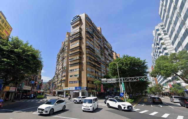 信義區拍賣大樓-0