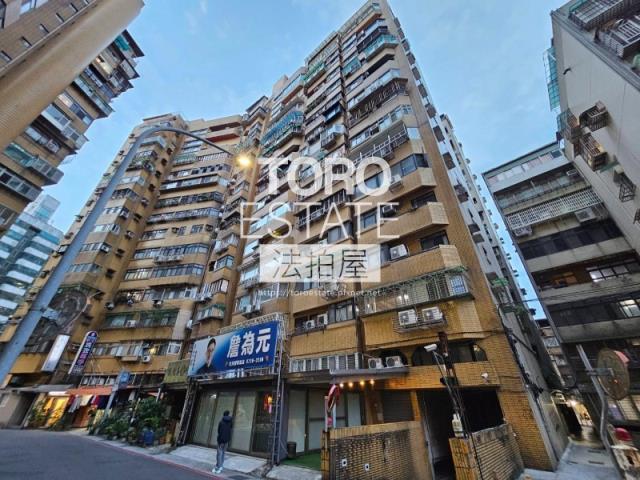 台北信義區法拍大樓-4