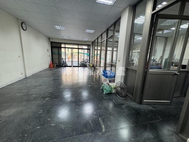 台南安平店面-3