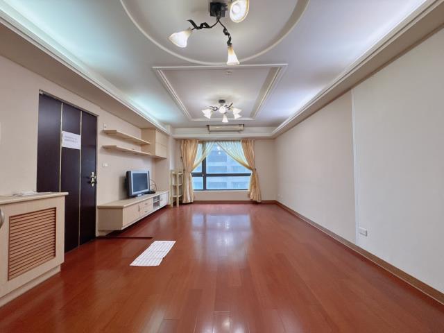 中壢戀戀歐洲4房車位電梯大樓中壢交流道中壢工業區SOGO忠福