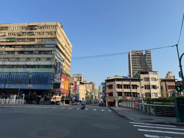 三民區拍賣華廈-4