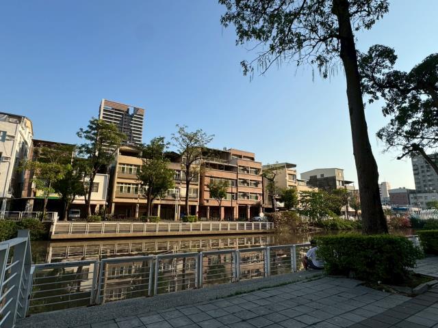 三民區拍賣華廈-6