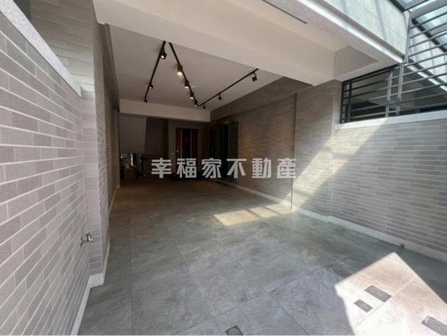 大老闆百萬精裝超美雙車豪墅