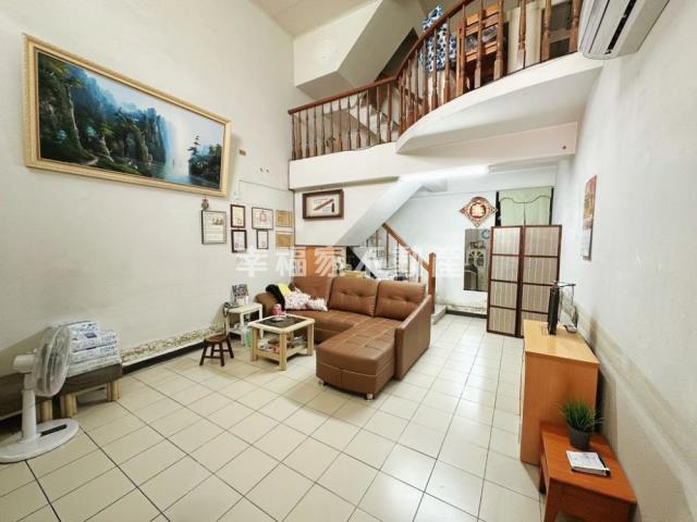 近大灣交流道便利機能美車墅