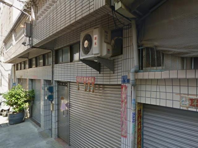 信義路3段透天車庫