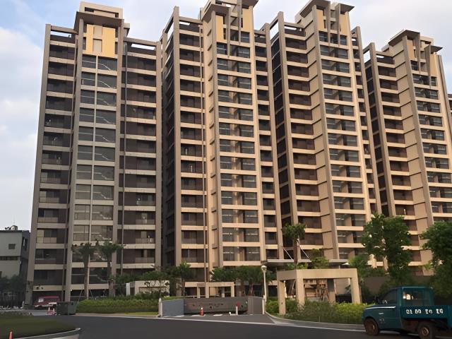 汐止好事多商圈法拍屋東豐商辦大樓前後陽台