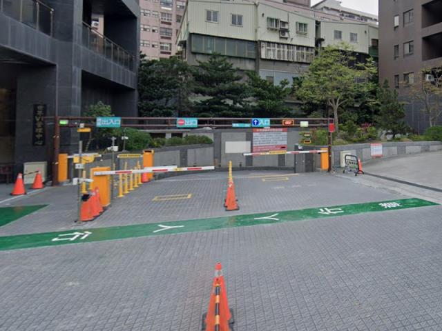 新北中和拍賣大樓-5