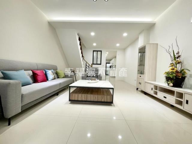 海中街整新車墅