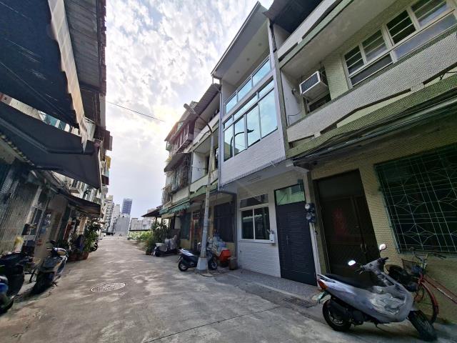 高雄苓雅透天-13