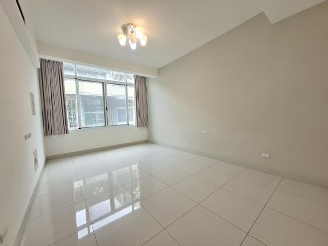 高雄苓雅透天-8