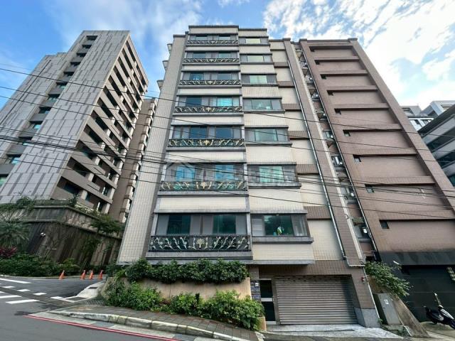 基隆法拍屋長庚醫院商圈安樂晶棧法拍好丘0906901097