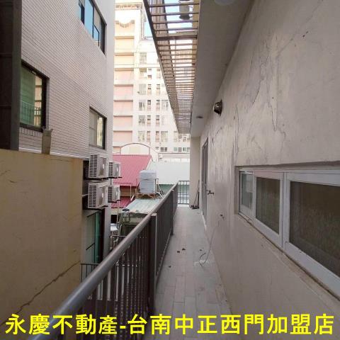 台南中西區公寓-9