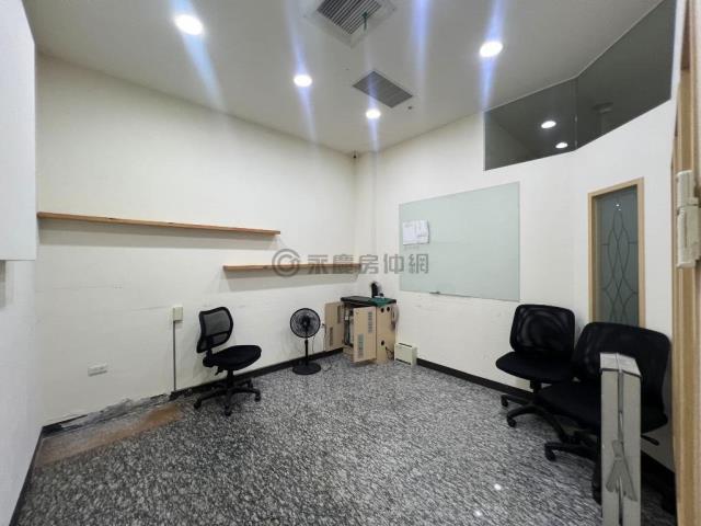 高雄苓雅透天-4