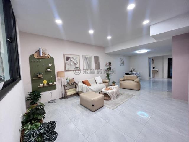 小港機場夾層翻新騎樓公寓好停車