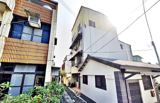 苗栗市篤行路透天