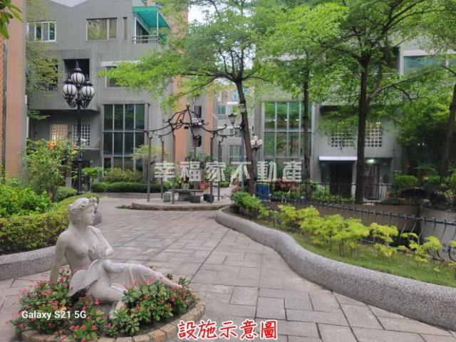 北區尊龍挑高花園雙車墅